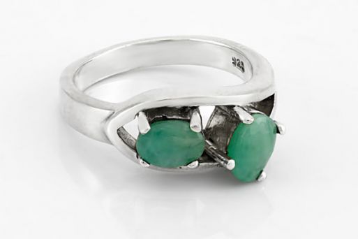 Серебряное кольцо с изумрудом 31329 купить в магазине Самоцветы мира