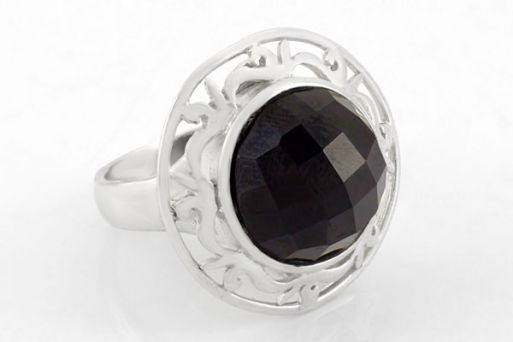 Серебряное кольцо с шпинелью 32825 купить в магазине Самоцветы мира