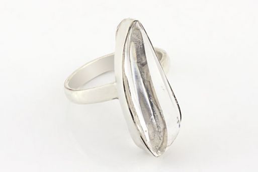 Серебряное кольцо с горным хрусталём 65094 купить в магазине Самоцветы мира